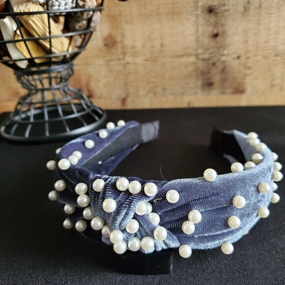 Pearl Velvet Headband - Picture 1 of 4